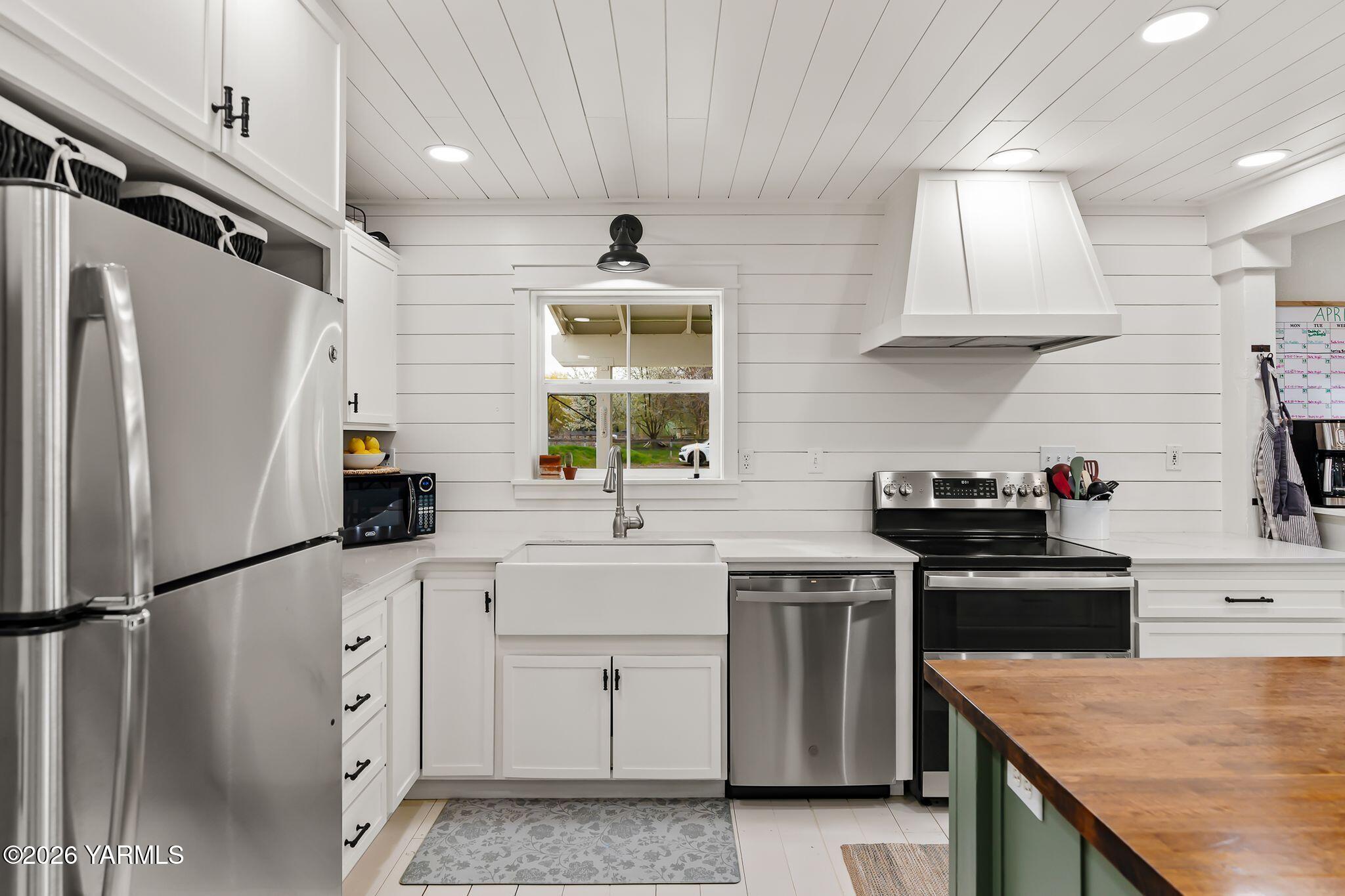 10321 Meadowbrook Road Yakima, WA 98903 - Photo 9 of 40 31_10321 Meadowbrook Rd-21