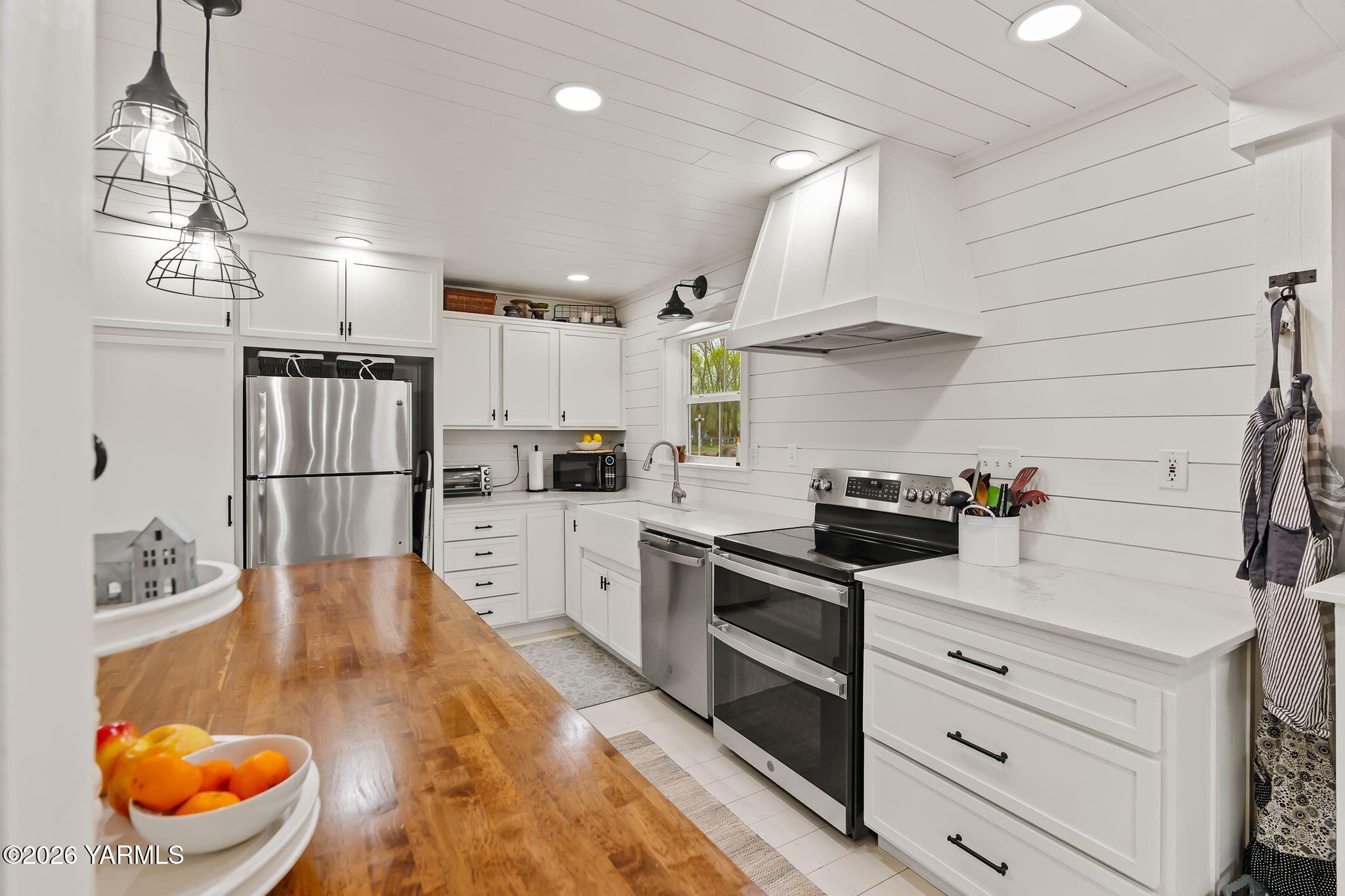 10321 Meadowbrook Road Yakima, WA 98903 - Photo 10 of 40 29_10321 Meadowbrook Rd-19