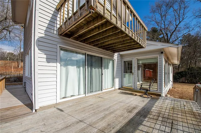 $569,000 | 22 Cady Lane, Glocester, RI 02814