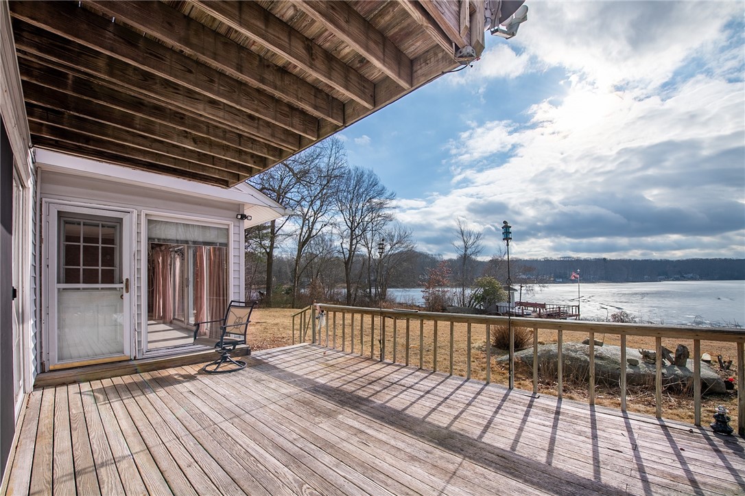 22 Cady Lane Glocester, RI 02814 - Photo 4 of 29