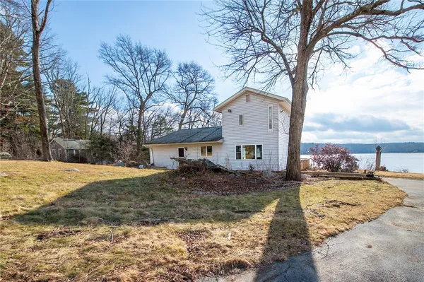 $500,000 | 22 Cady Lane, Glocester, RI 02814