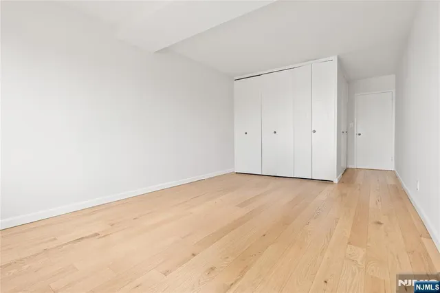 $2,950 | 1203 River Road, Unit 20C, Edgewater, NJ 07020