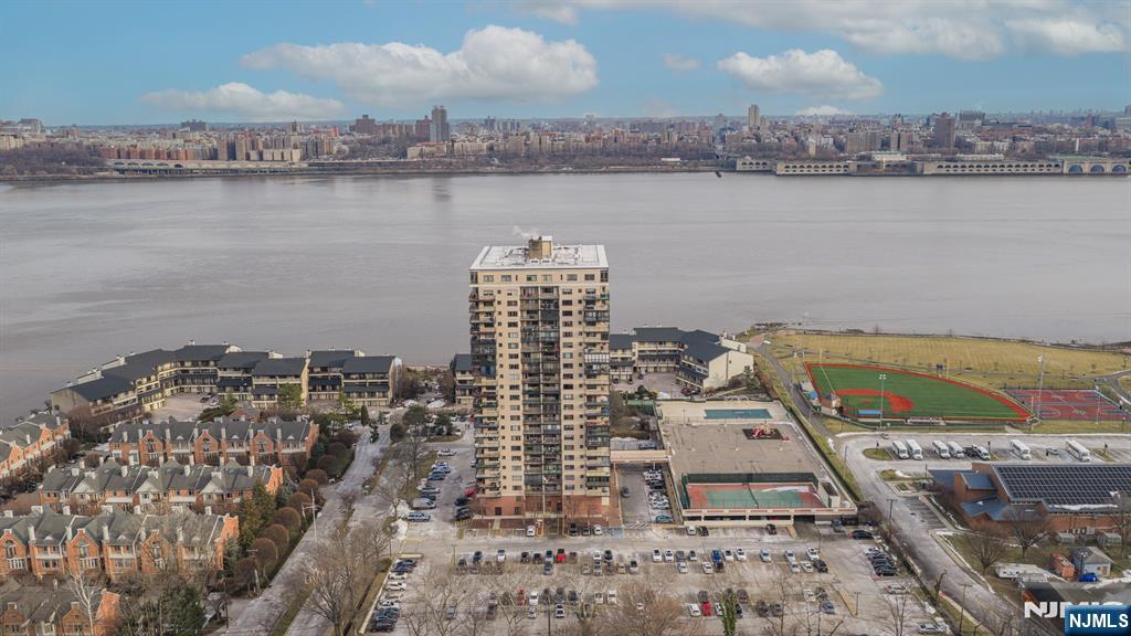 1203 River Road, Unit 20C Edgewater, NJ 07020 - Photo 19 of 19