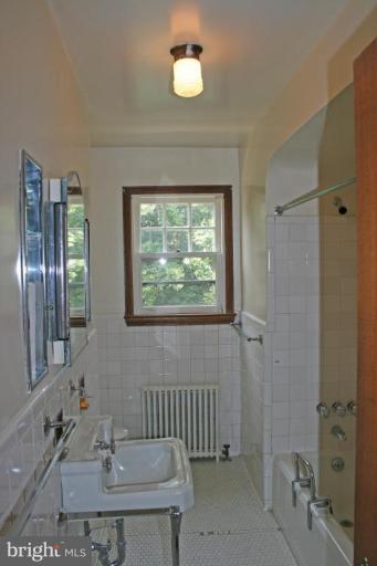 403 Hollen Road Baltimore, MD 21212 - Photo 8 of 27 Bath #1