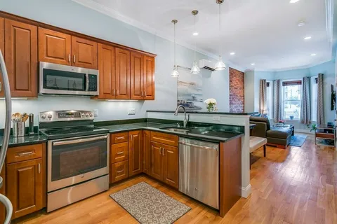 $735,000 | 695 East 8th Street, Unit 1, Boston, MA 02127