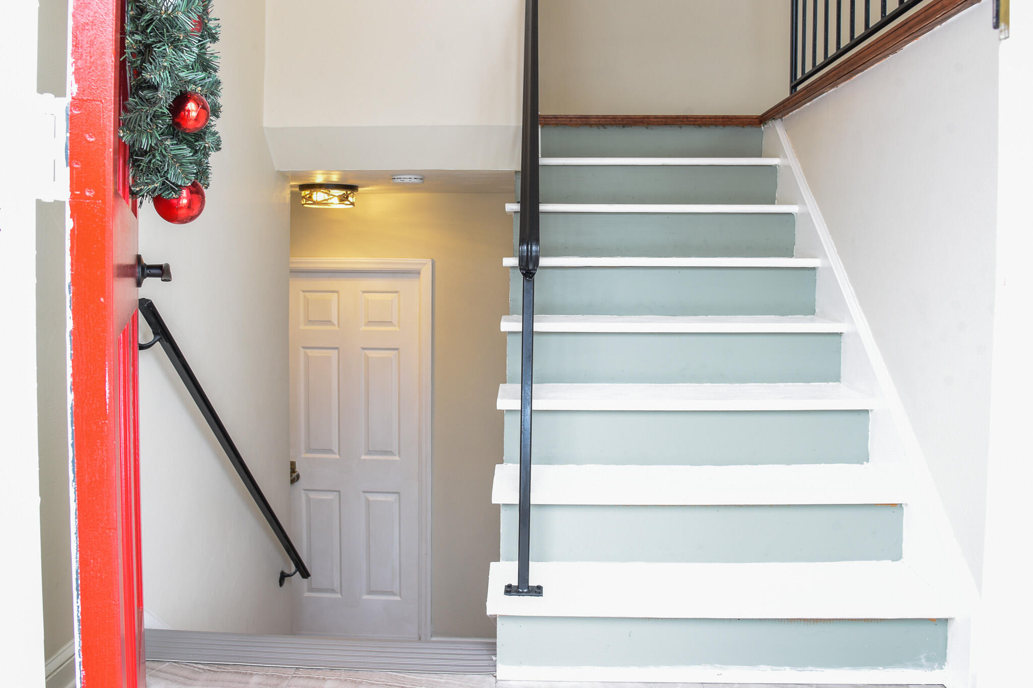 28 Spruce Circle Blue Ridge, VA 24064 - Photo 15 of 36 a view of entryway