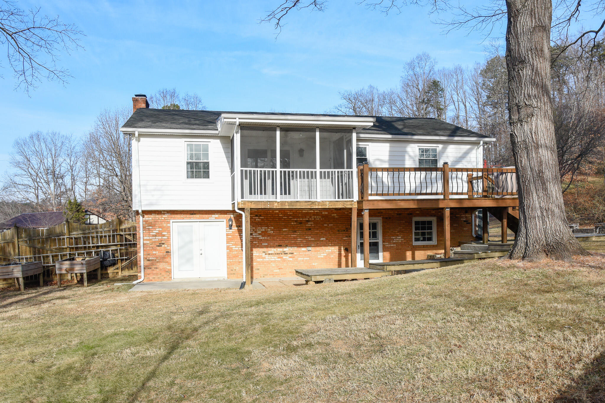 28 Spruce Circle Blue Ridge, VA 24064 - Photo 37 of 38 Great Entertainment Space