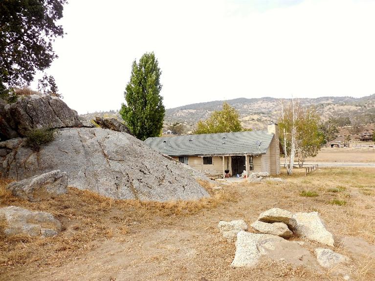 29140 North Lower Valley Road Tehachapi, CA 93561 - Photo 16 of 42 Gallery Image 16