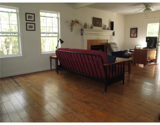 40 Stillwater Road Charlestown, RI 02813 - Photo 8 of 20 Living Room.