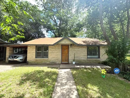 $2,295 | 1101 Holly Street, Unit 1, Austin, TX 78702