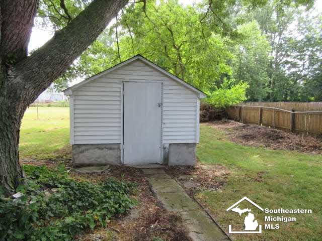 12474 Maxwell Road Carleton, MI 48117 - Photo 6 of 13