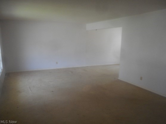 4748 Edenwood Road Cleveland, OH 44121 - Photo 4 of 24 Gallery Image 4