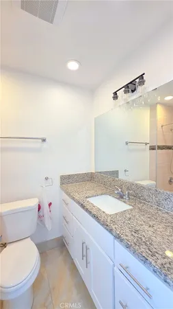 a view of back yard of the house