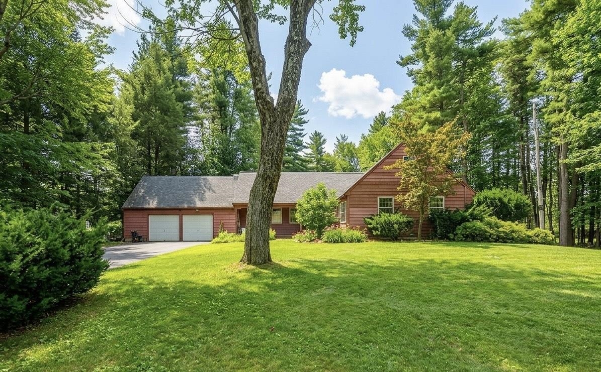 1 Exeter Road Kingston, NH 03848 - Photo 2 of 34