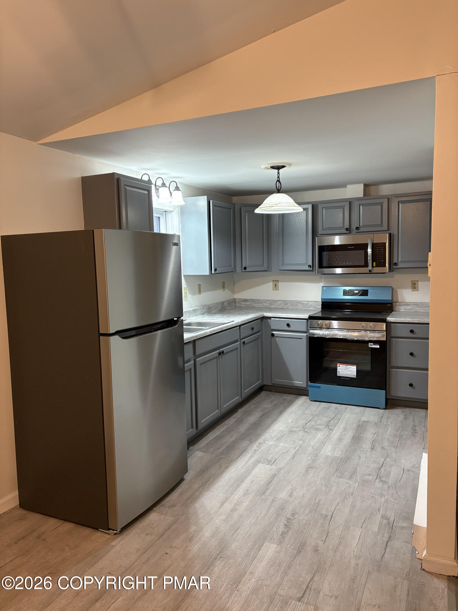 4161 Romeo Road Tobyhanna, PA 18466 - Photo 4 of 31 IMG_4936