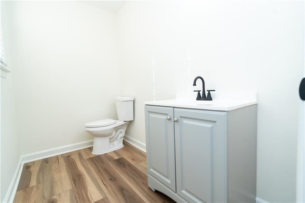 3305 York Place Decatur, GA 30032 - Photo 4 of 28 Gallery Image 4