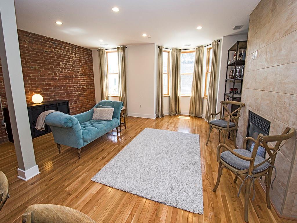 5813 Rippey Street Pittsburgh, PA 15206 - Photo 4 of 12 Gallery Image 4