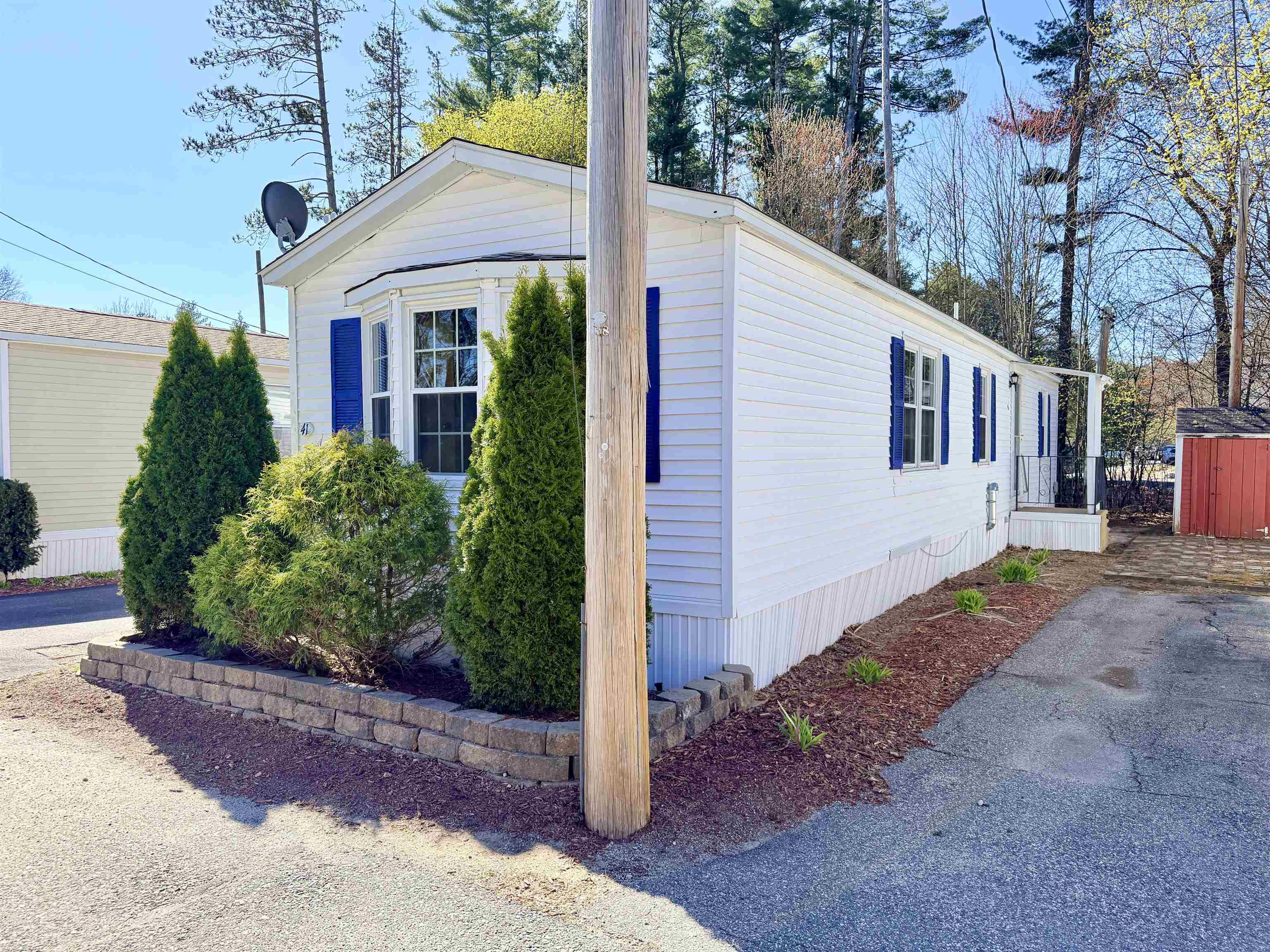 41 Thistle Way Manchester, NH 03109 - Photo 3 of 20