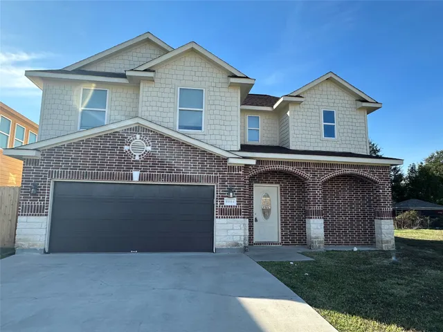 $2,300 | 11114 Beverley Park Street, Sugar Land, TX 77498