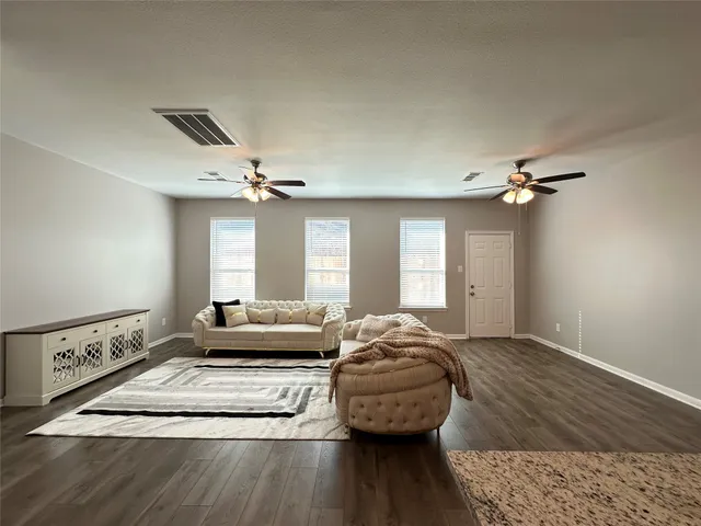 $2,300 | 11114 Beverley Park Street, Sugar Land, TX 77498