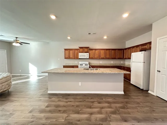 $2,300 | 11114 Beverley Park Street, Sugar Land, TX 77498