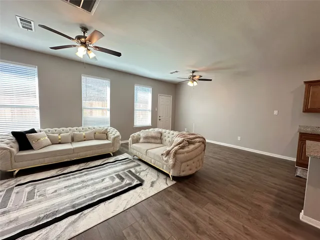 $2,300 | 11114 Beverley Park Street, Sugar Land, TX 77498