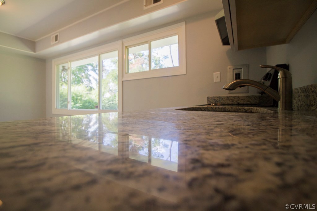 5810 Indigo Road Richmond, VA 23230 - Photo 8 of 25 Gallery Image 8