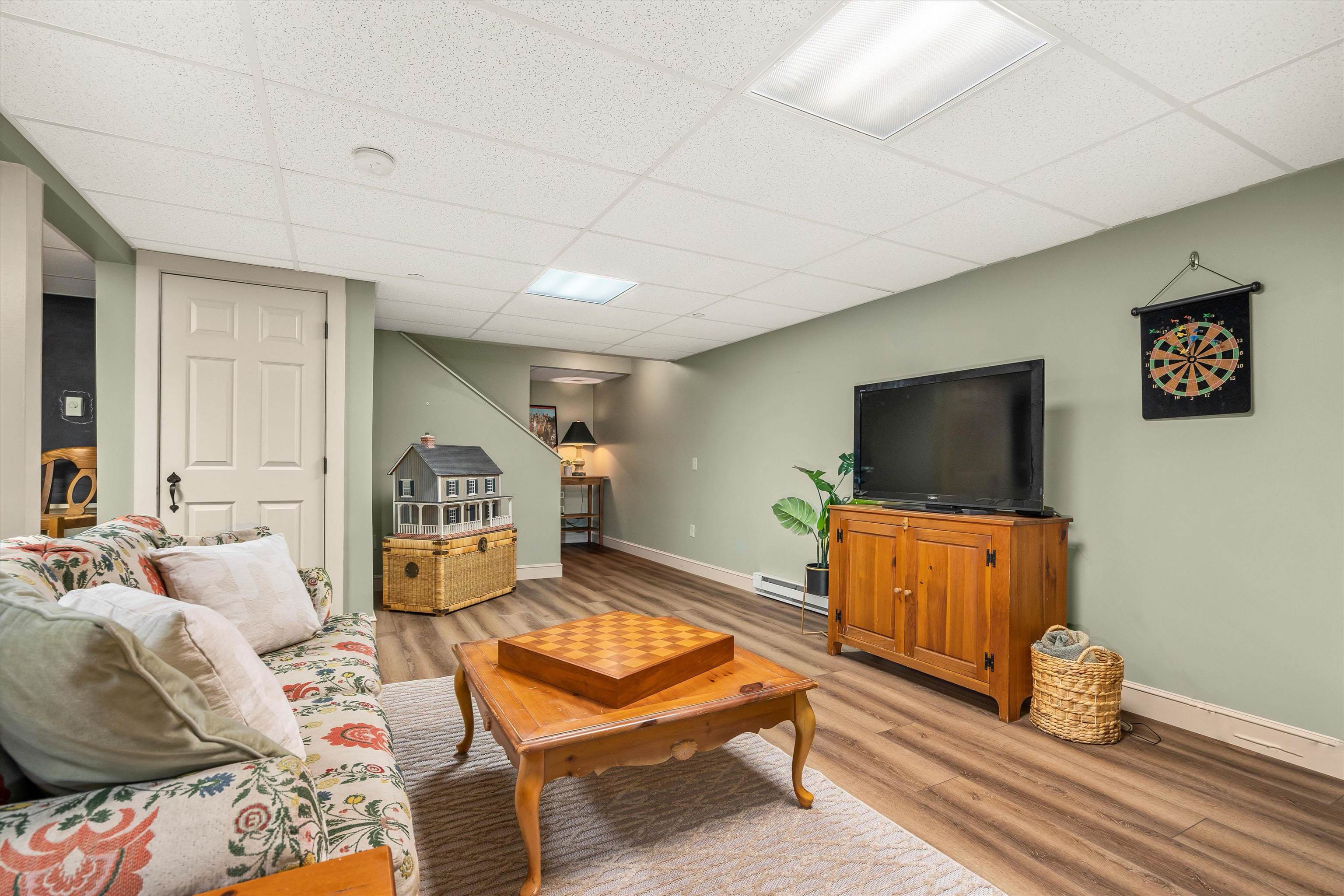 46 Susan Road New Boston, NH 03070 - Photo 16 of 39
