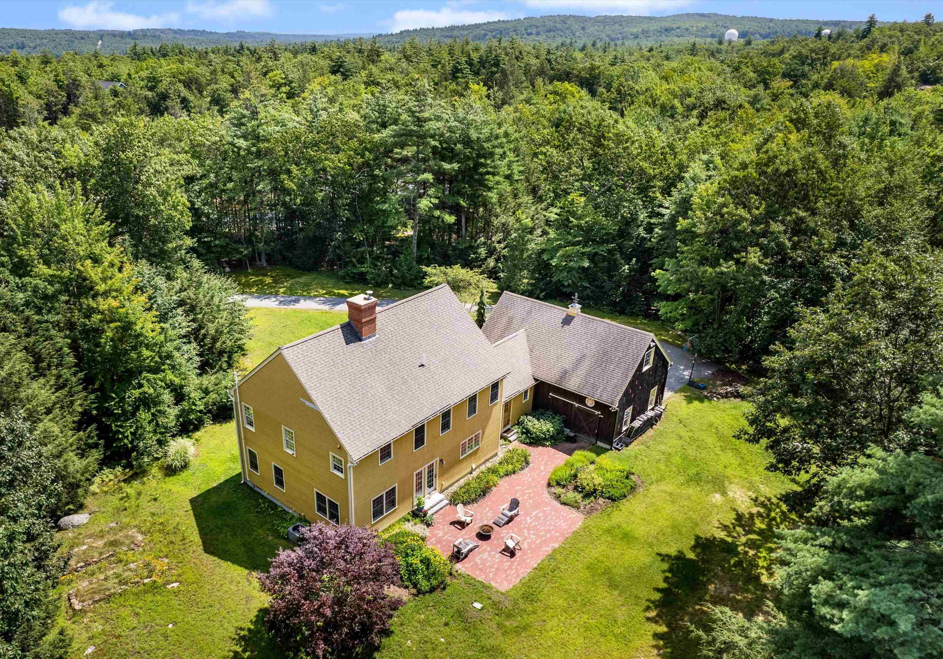 46 Susan Road New Boston, NH 03070 - Photo 21 of 39