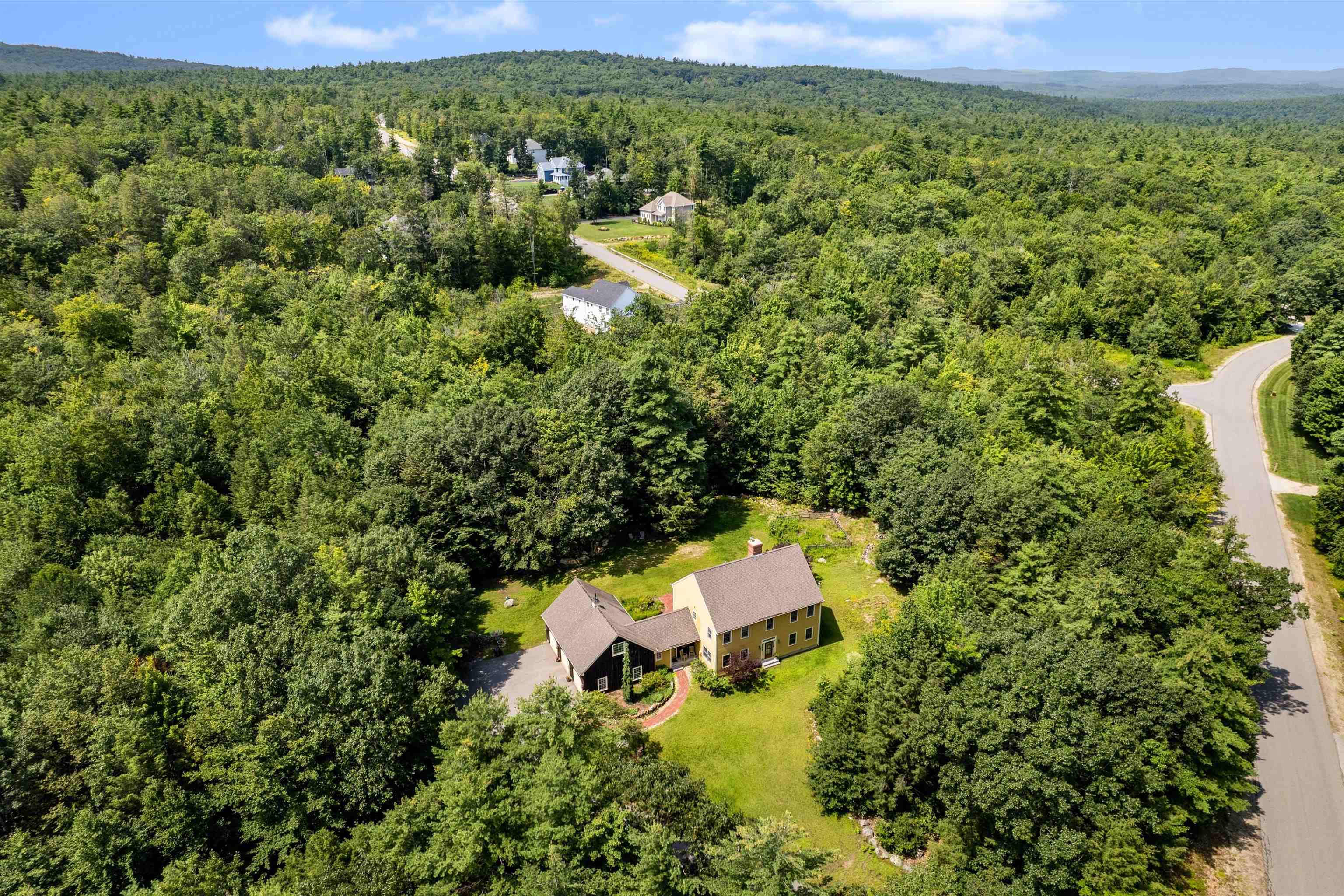 46 Susan Road New Boston, NH 03070 - Photo 29 of 39