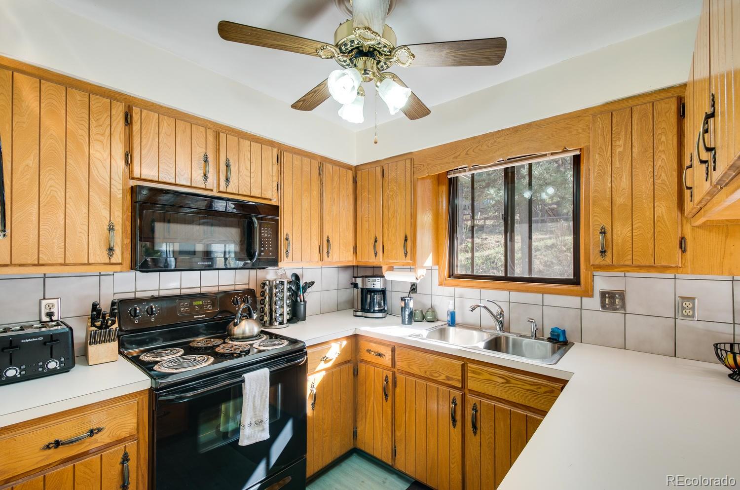 29819 Lewis Ridge Road Evergreen, CO 80439 - Photo 11 of 29 Gallery Image 11