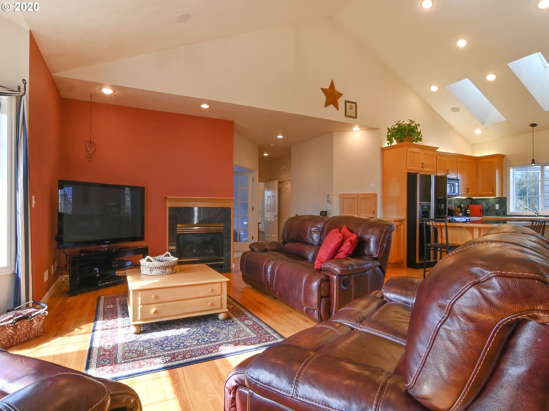 4870 Blanton Road Eugene, OR 97405 - Photo 11 of 32 Gallery Image 11