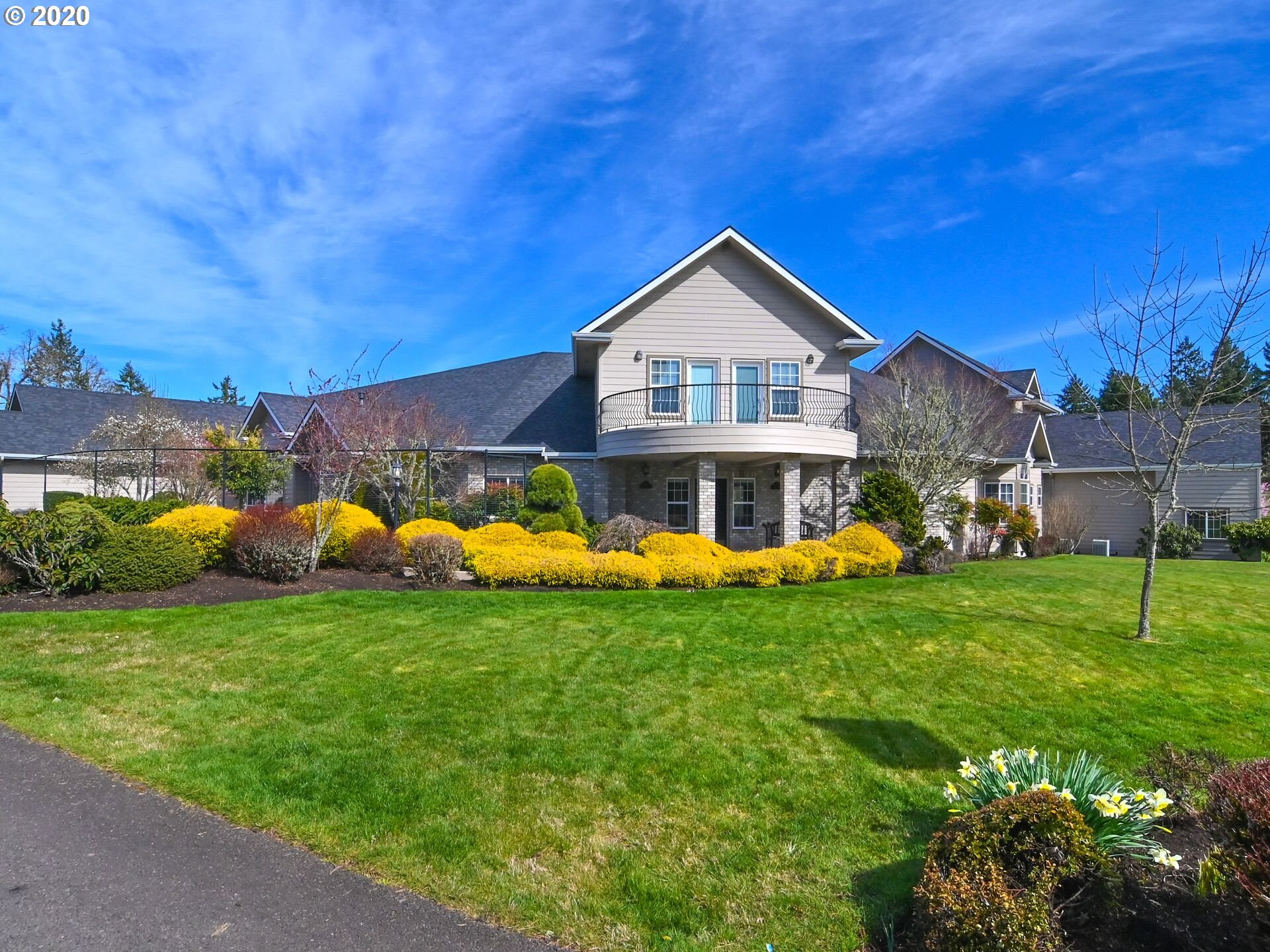 4870 Blanton Road Eugene, OR 97405 - Photo 3 of 32 Gallery Image 3