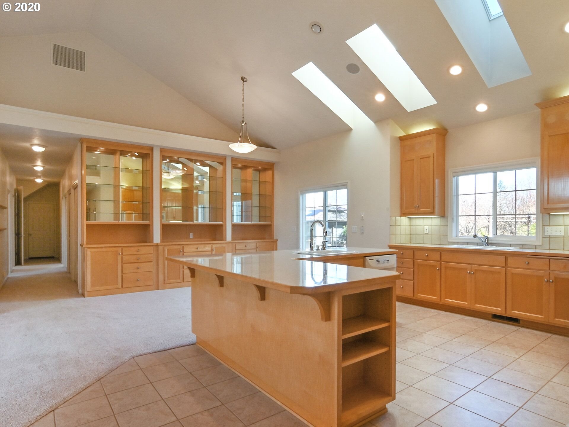 4870 Blanton Road Eugene, OR 97405 - Photo 21 of 32 Gallery Image 21