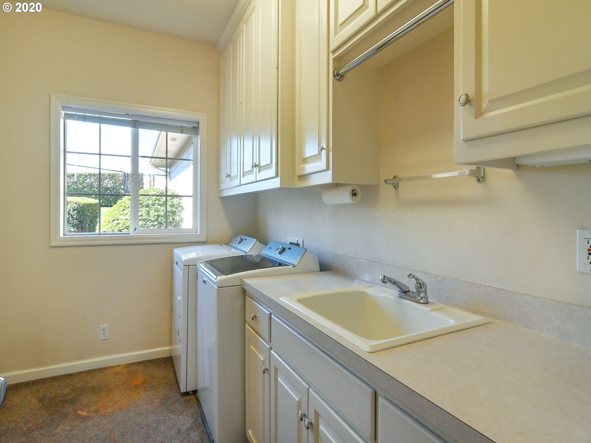 4870 Blanton Road Eugene, OR 97405 - Photo 26 of 32 Gallery Image 26