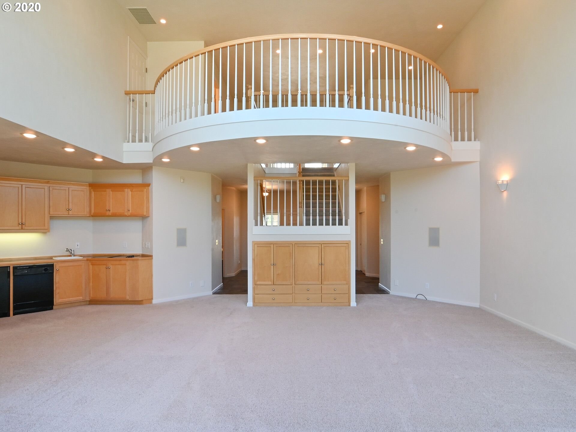 4870 Blanton Road Eugene, OR 97405 - Photo 7 of 32 Gallery Image 7