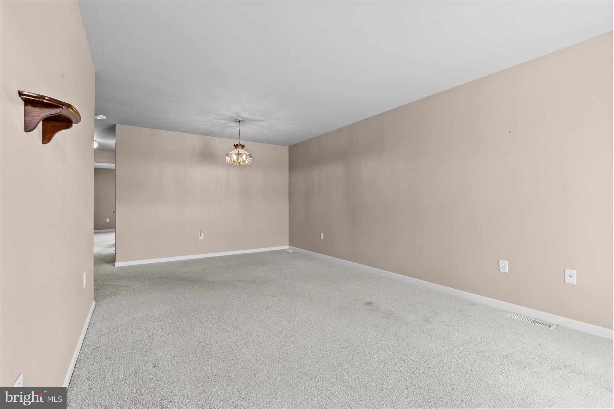 2535 Brady Road York, PA 17404 - Photo 5 of 26 Gallery Image 5