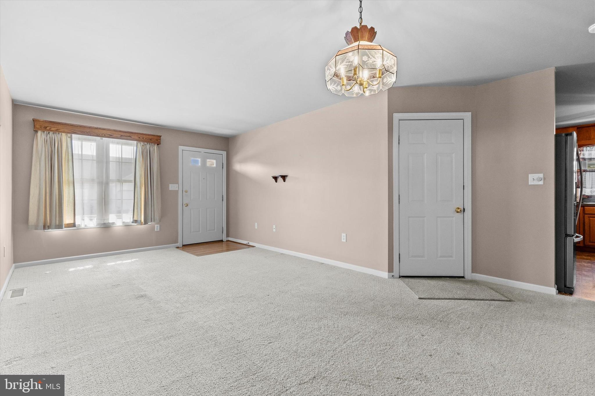 2535 Brady Road York, PA 17404 - Photo 6 of 26 Gallery Image 6