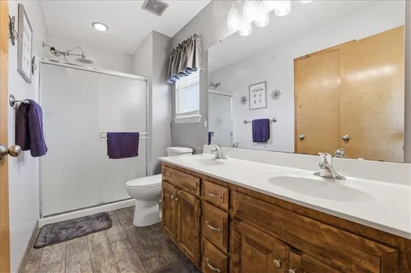 $315,000 | 21921 Gracie Drive, Peculiar, MO 64078