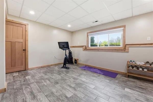 $315,000 | 21921 Gracie Drive, Peculiar, MO 64078