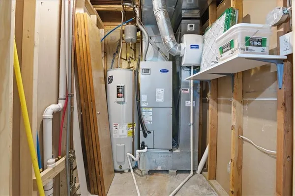 $315,000 | 21921 Gracie Drive, Peculiar, MO 64078