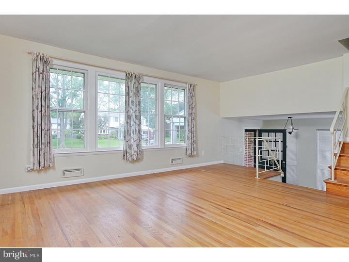 12 Papermill Road Cherry Hill, NJ 08003 - Photo 2 of 12