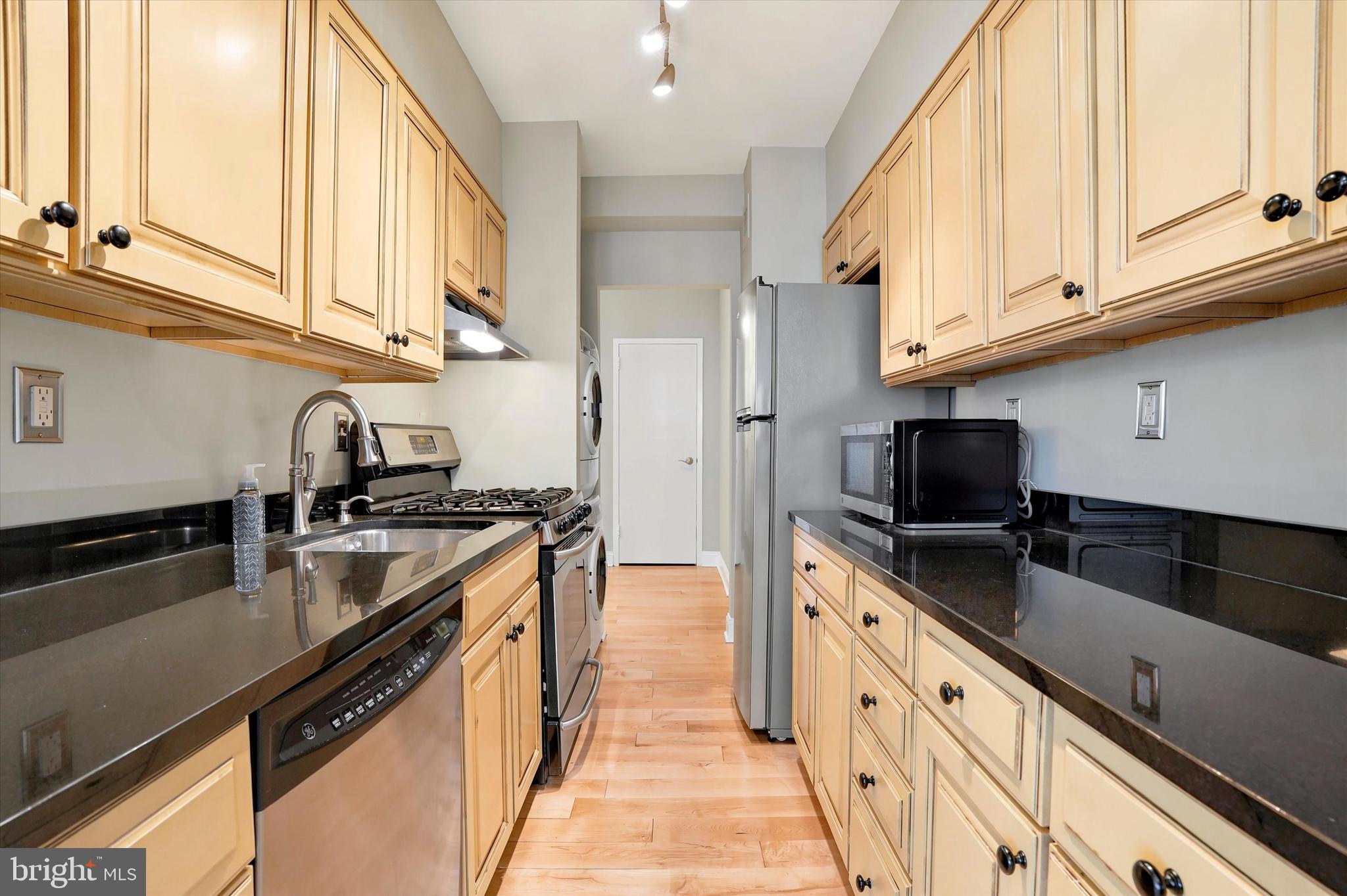 220 West Rittenhouse Square, Unit 5D Philadelphia, PA 19103 - Photo 11 of 28