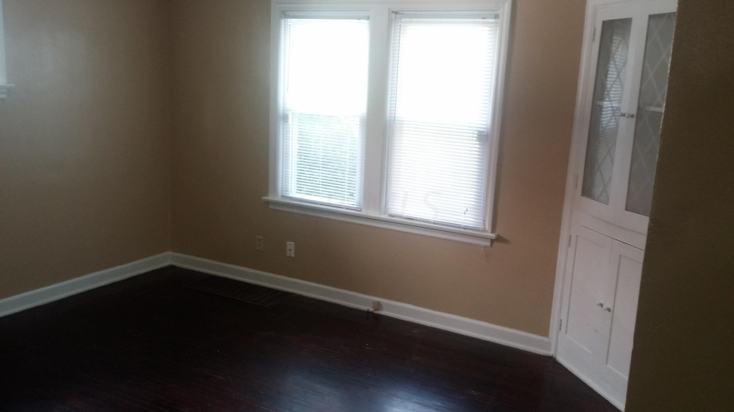1058 Berkeley Road Columbus, OH 43206 - Photo 4 of 17 Gallery Image 4