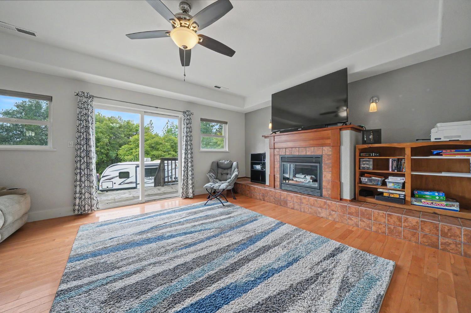 18461 Shake Ridge Road Sutter Creek, CA 95685 - Photo 14 of 77 living room.