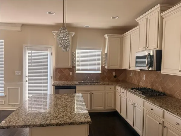 $3,500 | 1013 Autumn Drive, Loganville, GA 30052