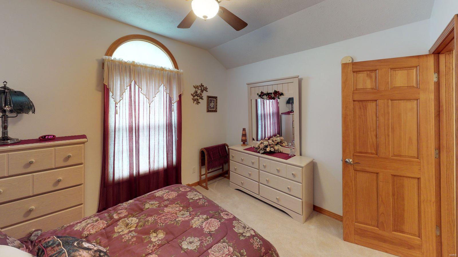 1830 Binney Station Road Staunton, IL 62088 - Photo 20 of 37 Gallery Image 20