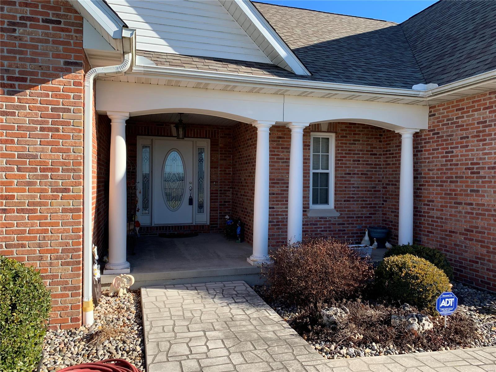 1830 Binney Station Road Staunton, IL 62088 - Photo 3 of 37 Gallery Image 3