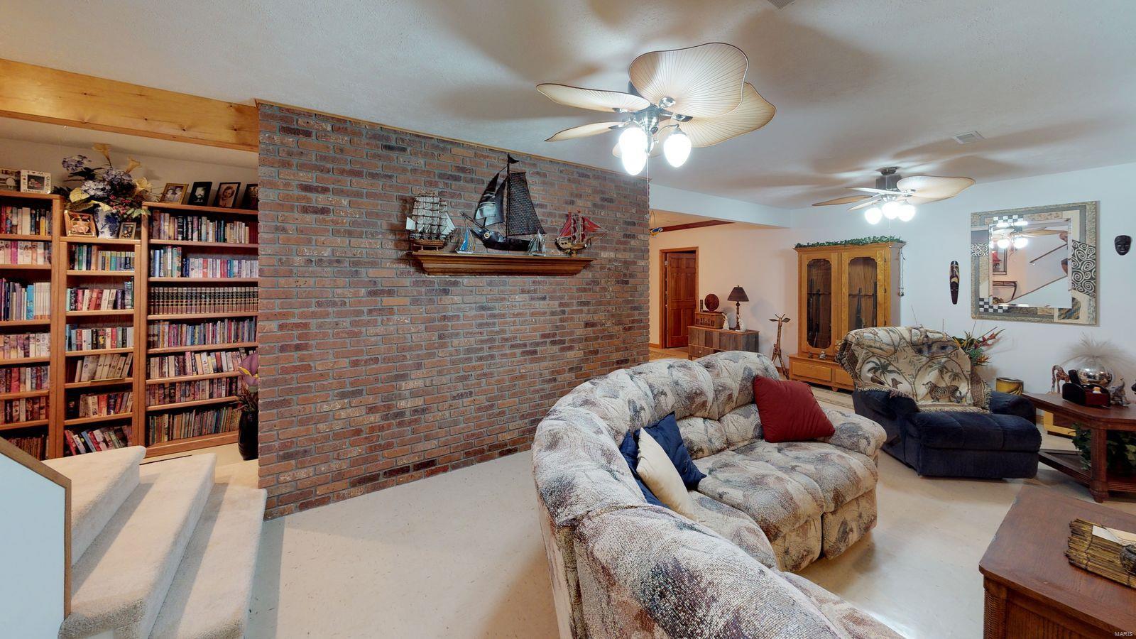1830 Binney Station Road Staunton, IL 62088 - Photo 24 of 37 Gallery Image 24
