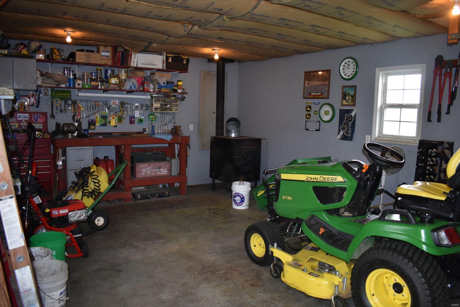 1830 Binney Station Road Staunton, IL 62088 - Photo 33 of 37 Gallery Image 33